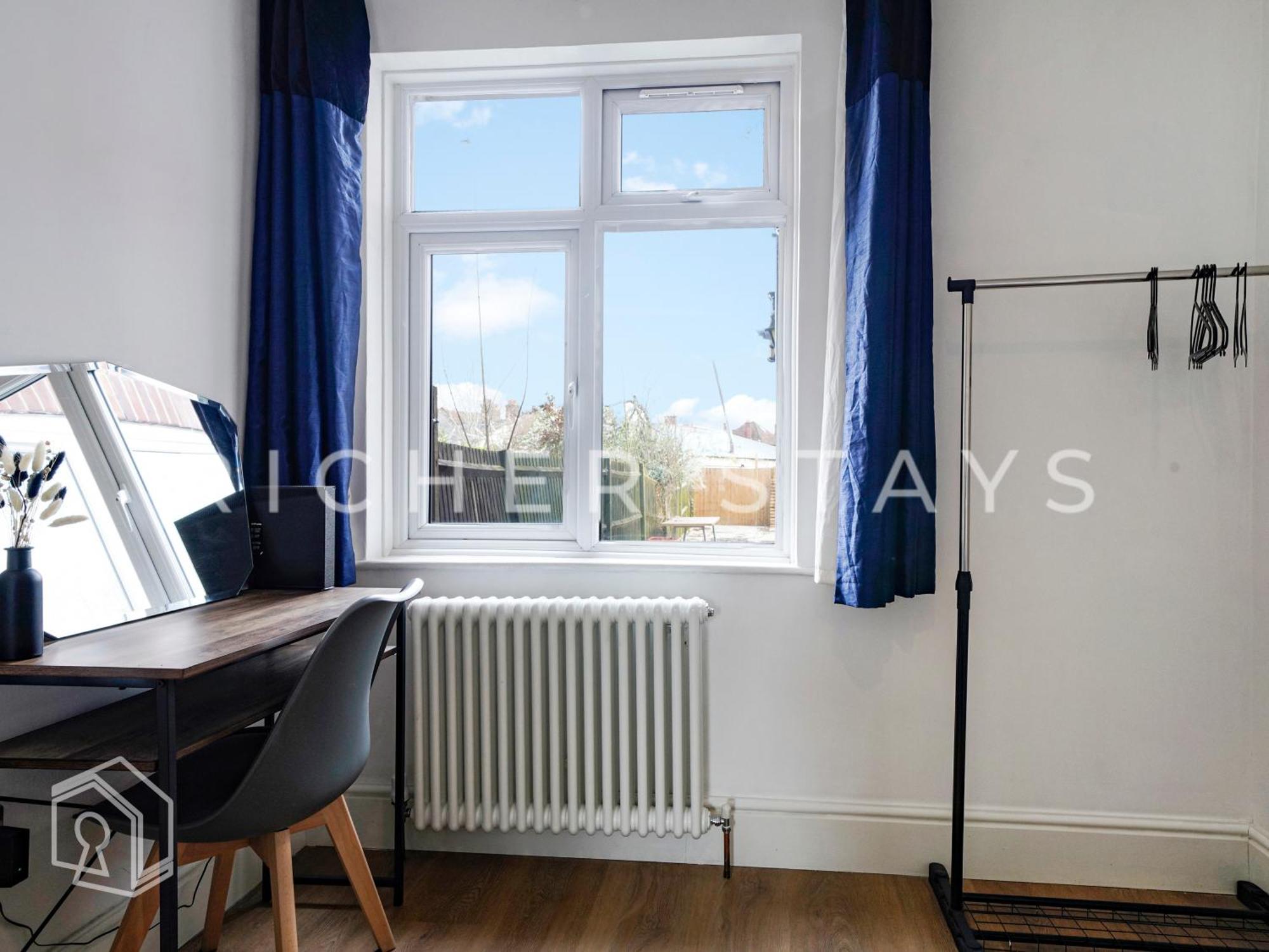 Watford Large 5Br Home - Contractors & Families Extérieur photo